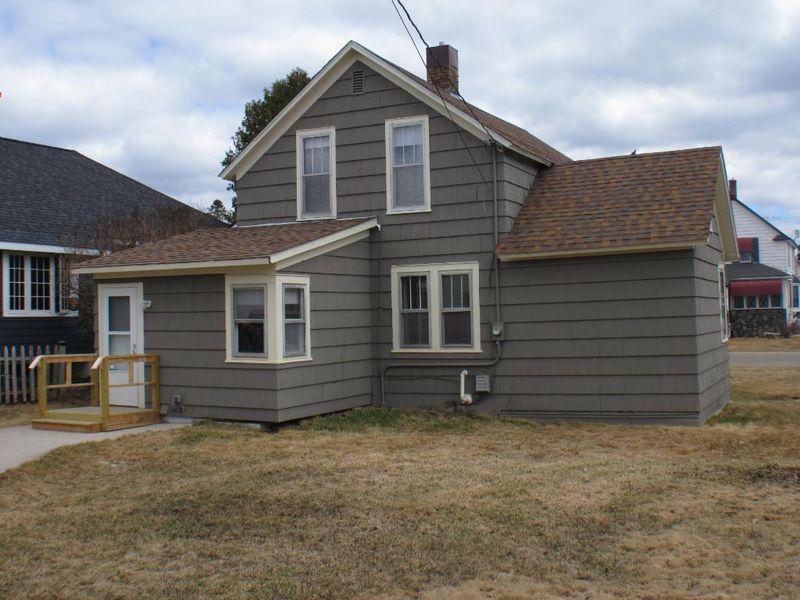 109 4th Ave S, Biwabik, MN 55708