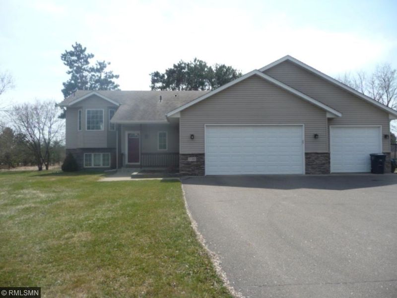 34080 Grange Cir, Stacy, MN 55079