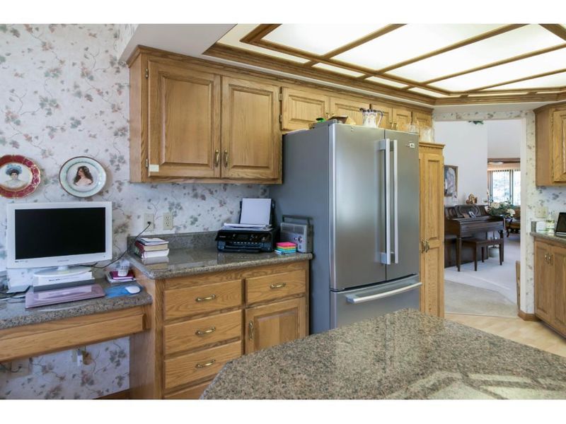 5650 Dunlap Ave N, Shoreview, MN 55126