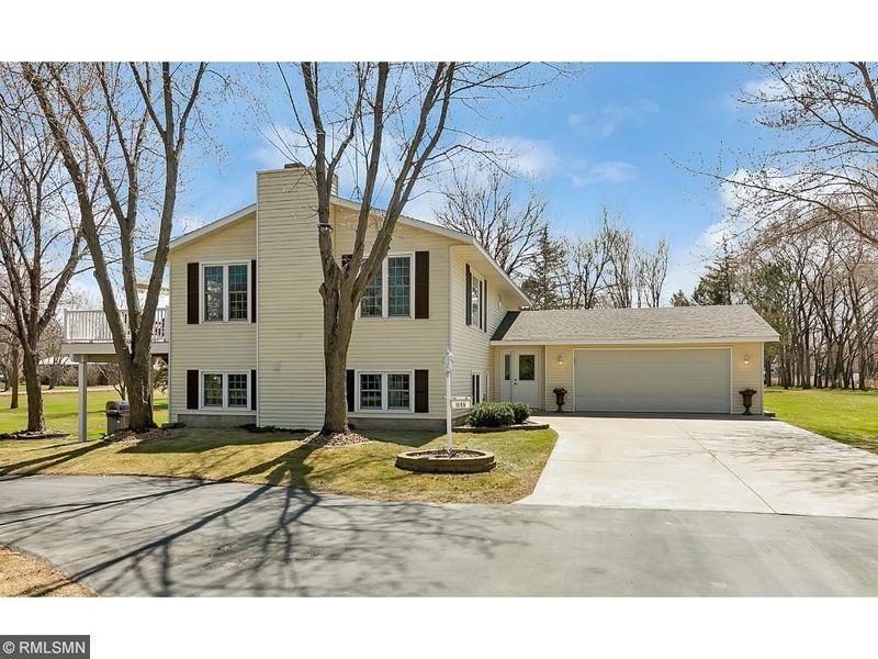 1659 Davenport Rd, Clearwater, MN 55320