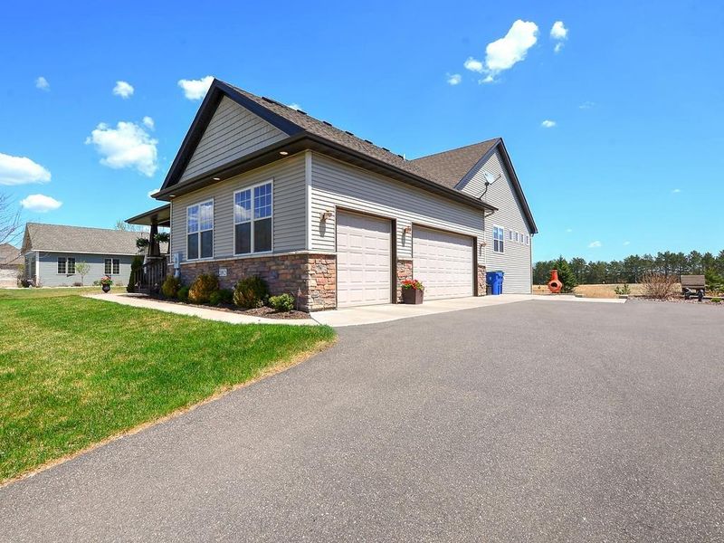 20925 Lander St NW, Elk River, MN 55330