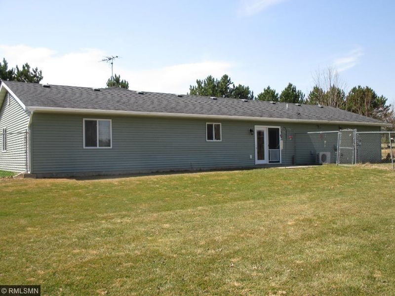 12302 Kings Way Ct, Milaca, MN 56353