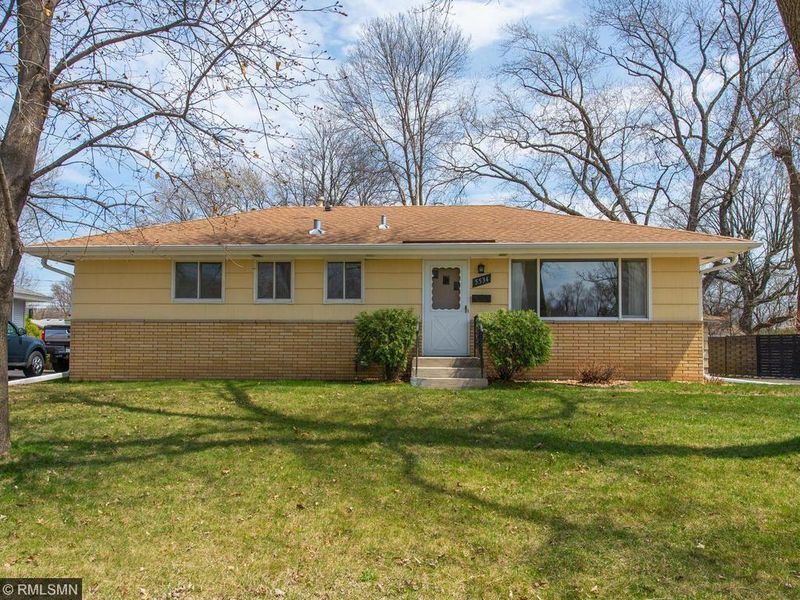 5534 Unity Ave N, Crystal, MN 55429