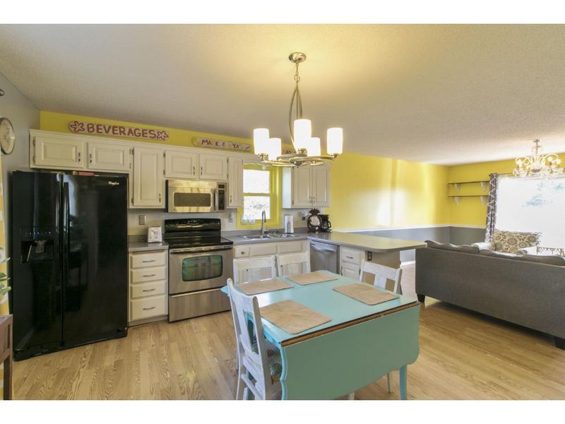 1355 32nd Ave SW, Cambridge, MN 55008