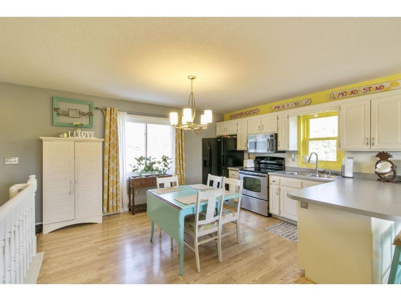 1355 32nd Ave SW, Cambridge, MN 55008