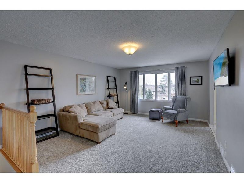 13557 Jonquil St NW, Andover, MN 55304