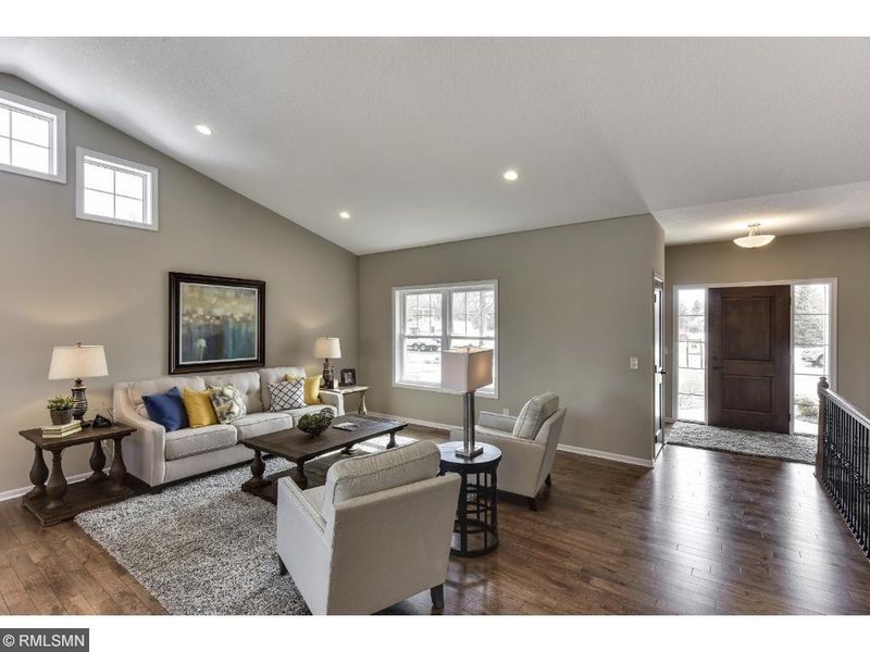 1220 Bishop Cir, Watertown, MN 55388