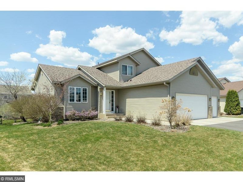 8260 Parell Ave NE, Otsego, MN 55330