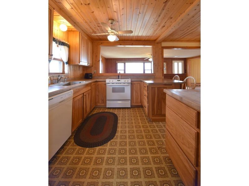 7893 Us Highway 169, Garrison, MN 56450