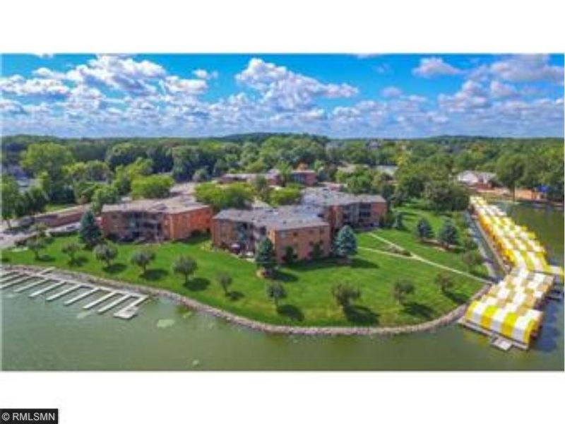 5440 Three Points Blvd #522, Mound, MN 55364