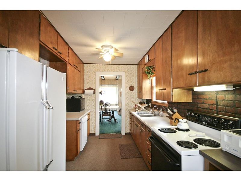 971 Martha St, Stewart, MN 55385