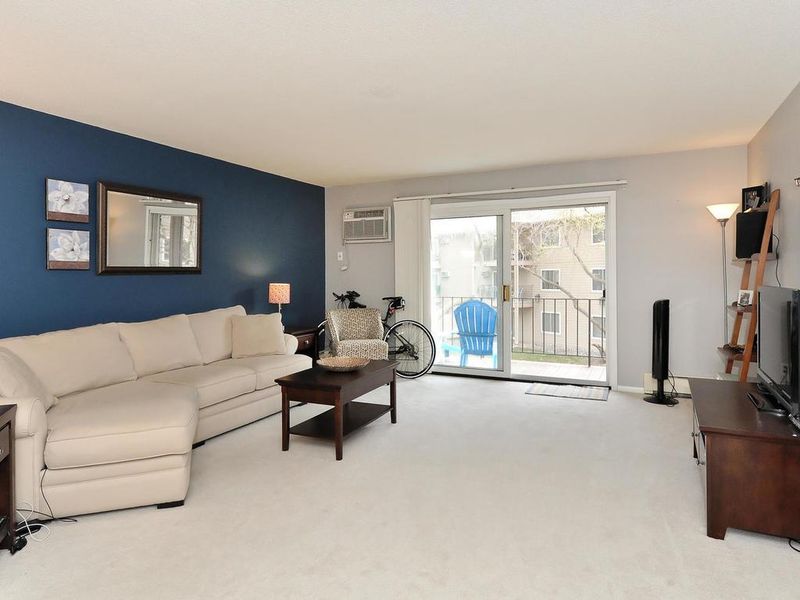 10211 Cedar Lake Rd #201, Minnetonka, MN 55305