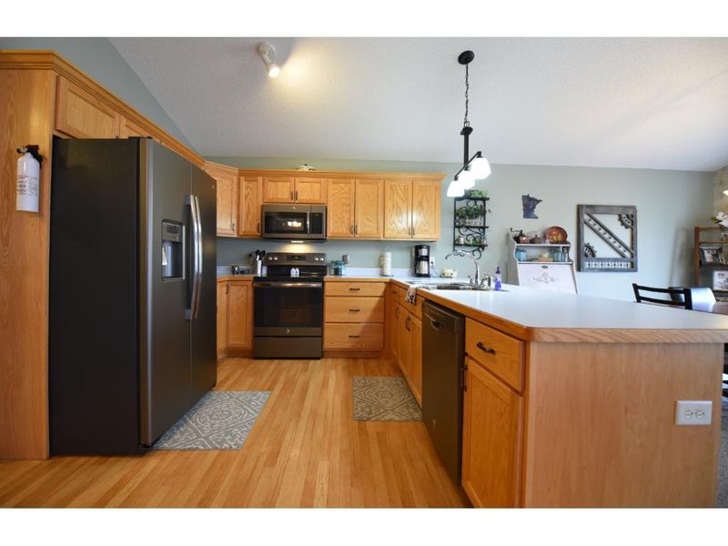 1715 13th Ave NE, Brainerd, MN 56401