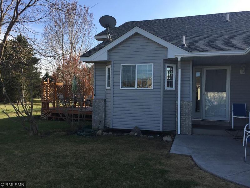 12963 Carole Dr, Becker, MN 55308