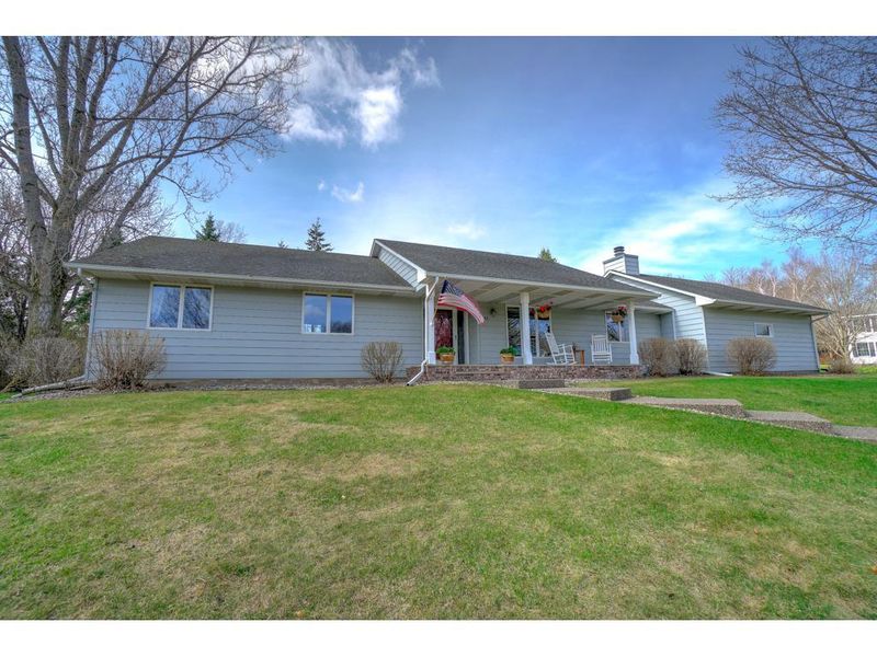 648 River Ridge Rd, River Falls, WI 54022