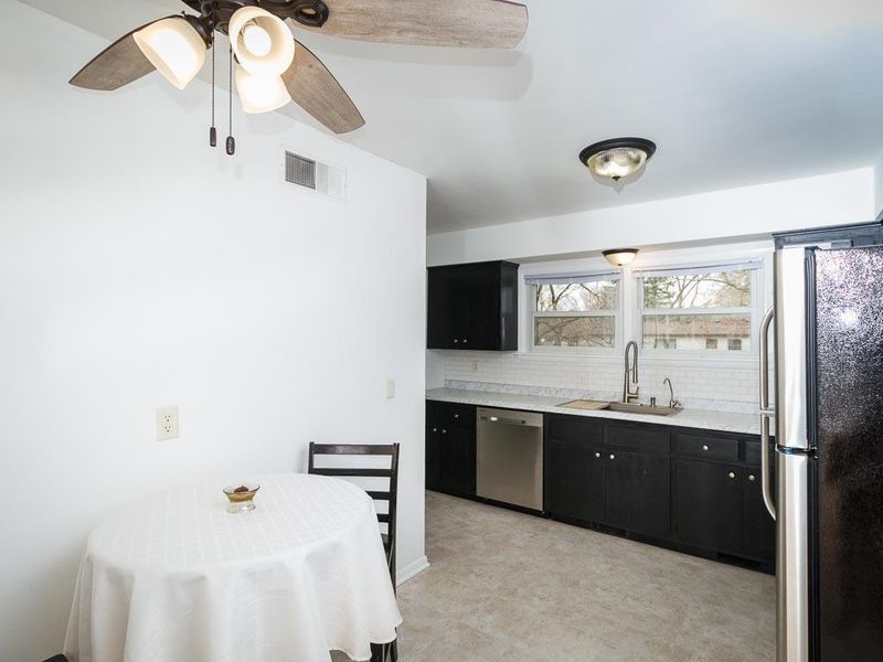 6210 E River Rd, Fridley, MN 55432