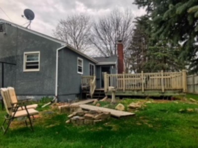 1752 Ruth St N, North Saint Paul, MN 55109