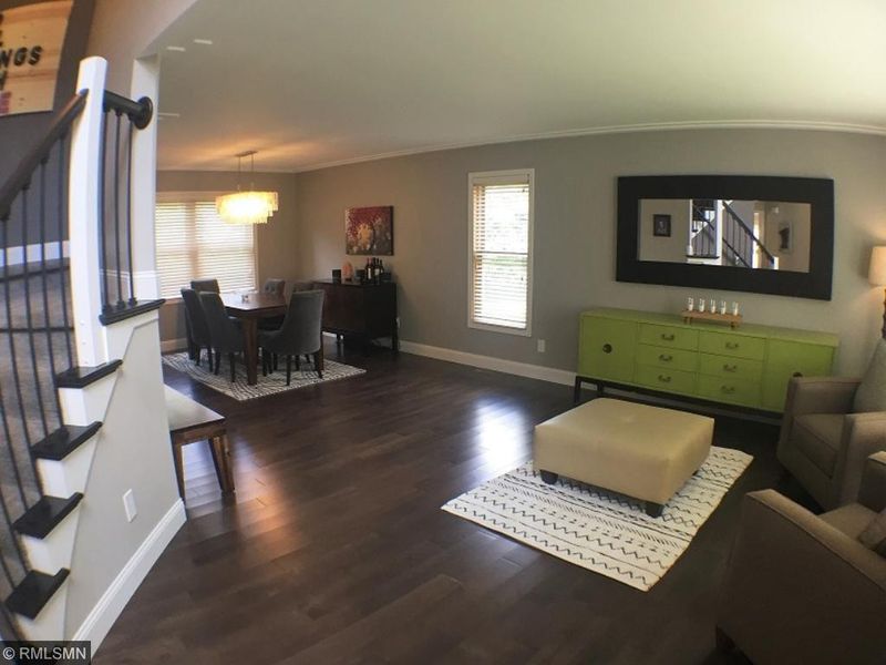 8817 Peony Ln N, Maple Grove, MN 55311