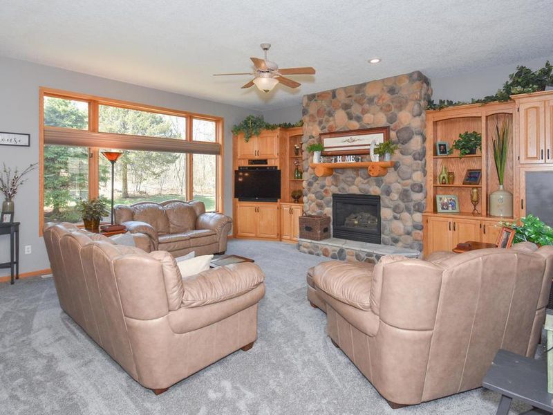 15038 Uplander St NW, Andover, MN 55304