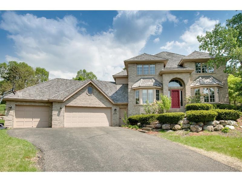 11073 Bluestem Ln, Eden Prairie, MN 55347