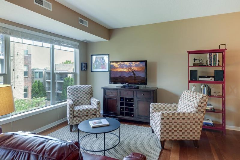462 Ford Rd #304B, Saint Louis Park, MN 55426