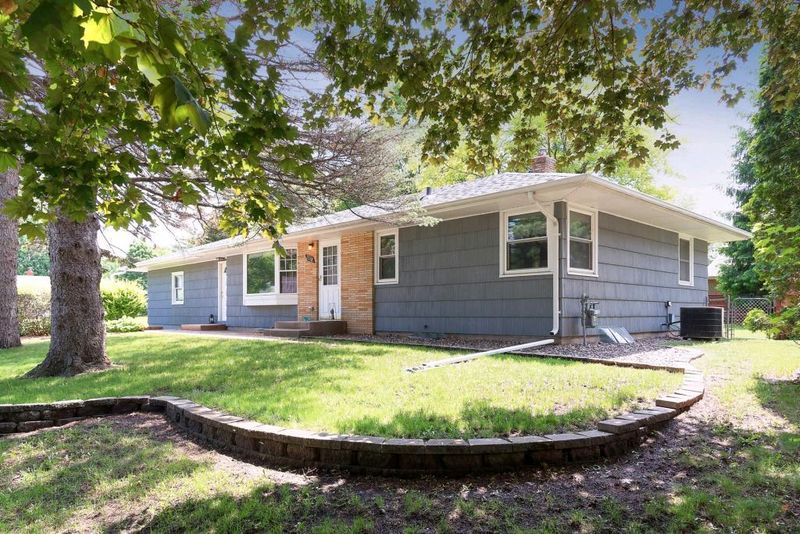 2358 Mayfair Ave, White Bear Lake, MN 55110