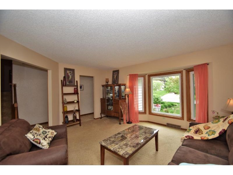 13162 Yukon St NW, Coon Rapids, MN 55448