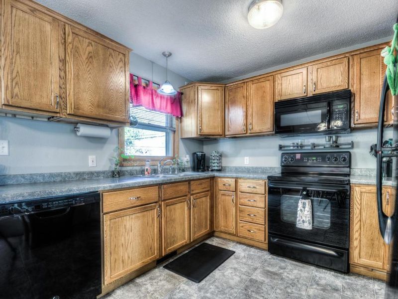 735 28th Ave N, Saint Cloud, MN 56303