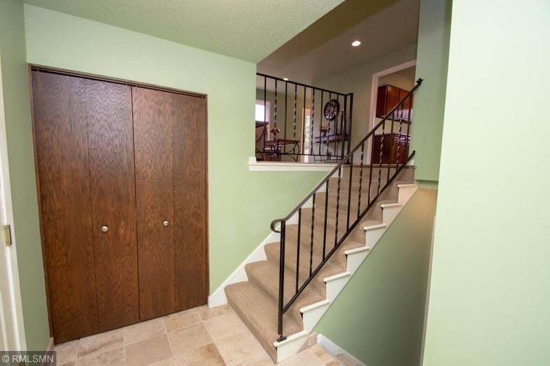 8372 66th St S, Cottage Grove, MN 55016