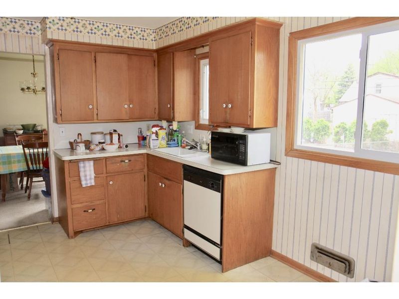 6726 45th Pl N, Crystal, MN 55428