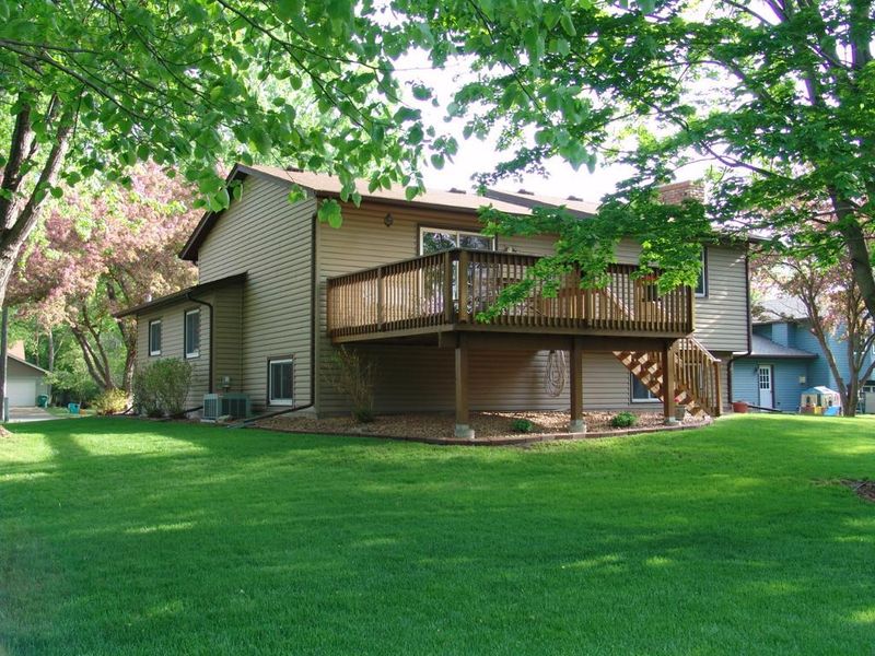 12051 99th Ave N, Maple Grove, MN 55369