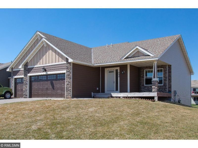 8639 Fairhill Ln, Monticello, MN 55362