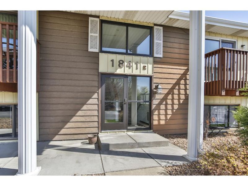 1841 113th Ave NW #104, Coon Rapids, MN 55433
