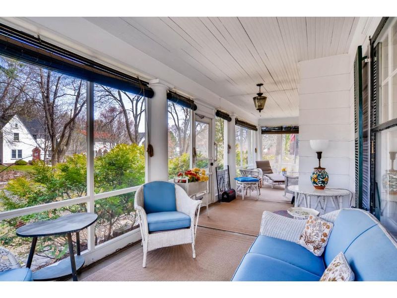 167 Montrose Pl, Saint Paul, MN 55104
