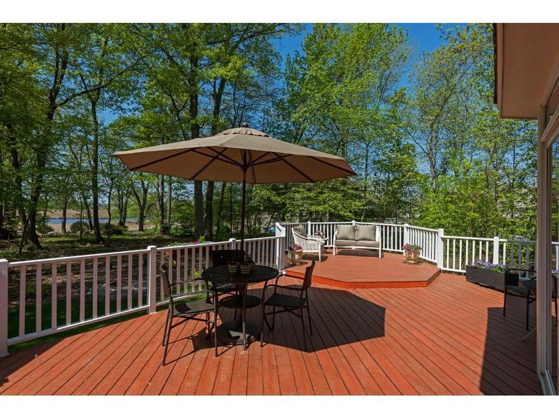 4687 Medina Lake Dr, Hamel, MN 55340