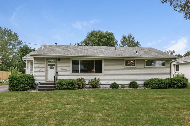 20665 Holiday Ave, Lakeville, MN 55044