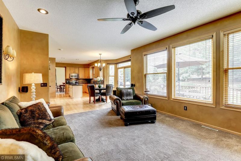 3465 Olive Ln N, Plymouth, MN 55447