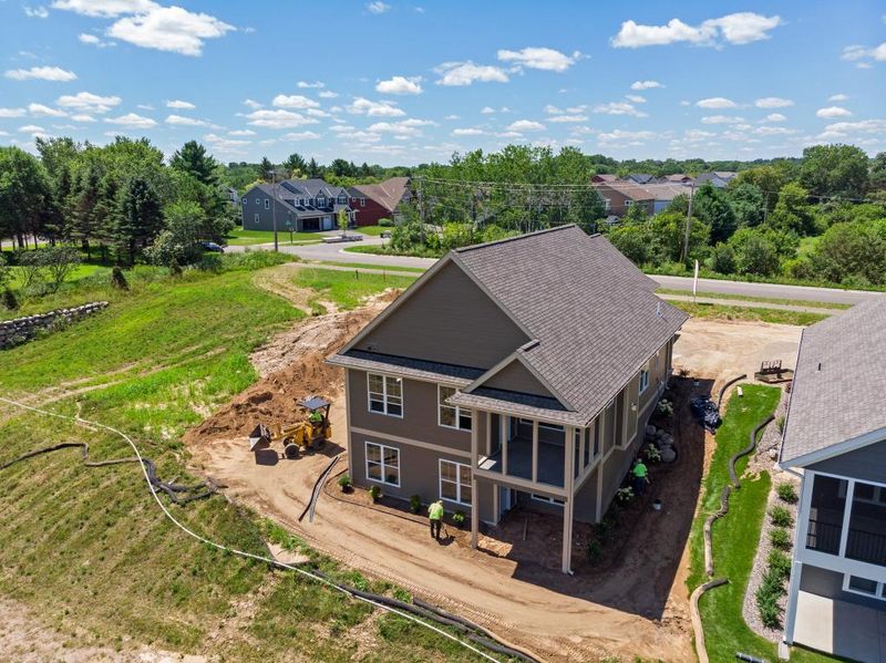 2418 Pond Cir, Stillwater, MN 55082