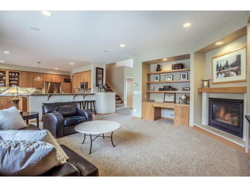 18936 Gladstone Blvd N, Maple Grove, MN 55311