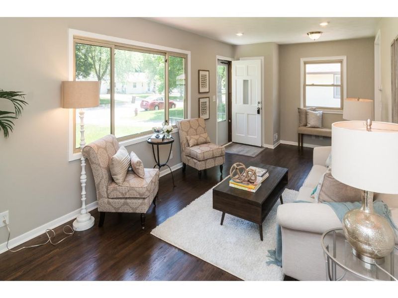 8714 Hallmark Ave S, Cottage Grove, MN 55016