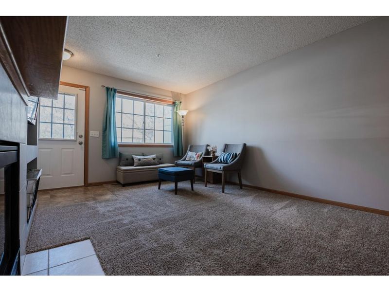 3342 Coleshire Pa #43, Rosemount, MN 55068