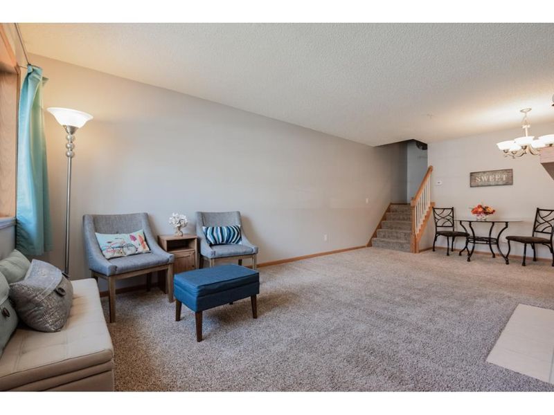 3342 Coleshire Pa #43, Rosemount, MN 55068