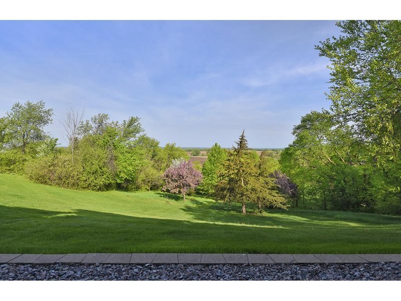 4660 163rd St E, Faribault, MN 55021