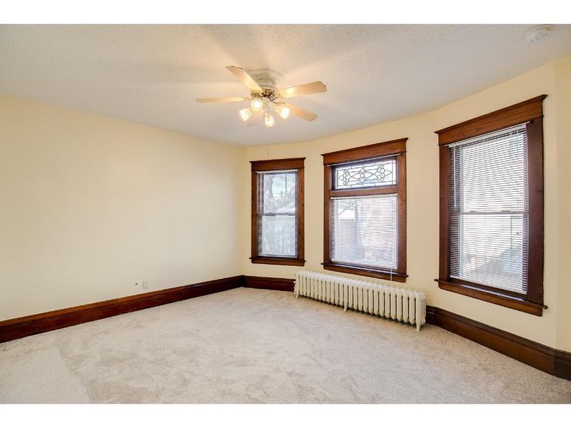 1024 Reaney Ave, Saint Paul, MN 55106