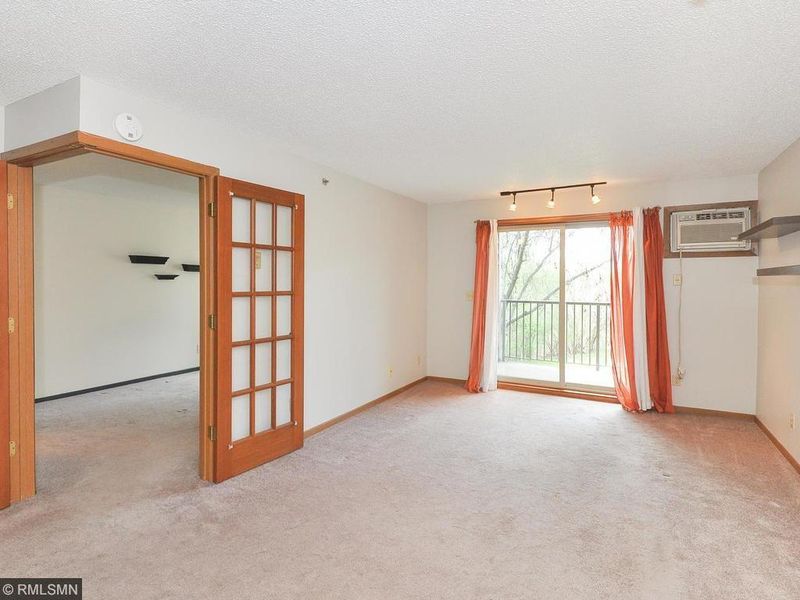 2160 Ridge Dr #23, Saint Louis Park, MN 55416