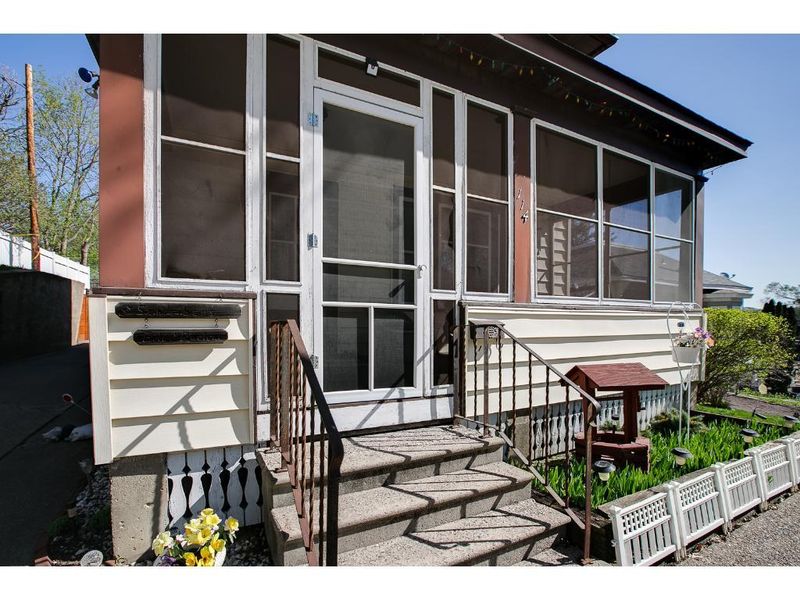 114 1st St SW, Faribault, MN 55021
