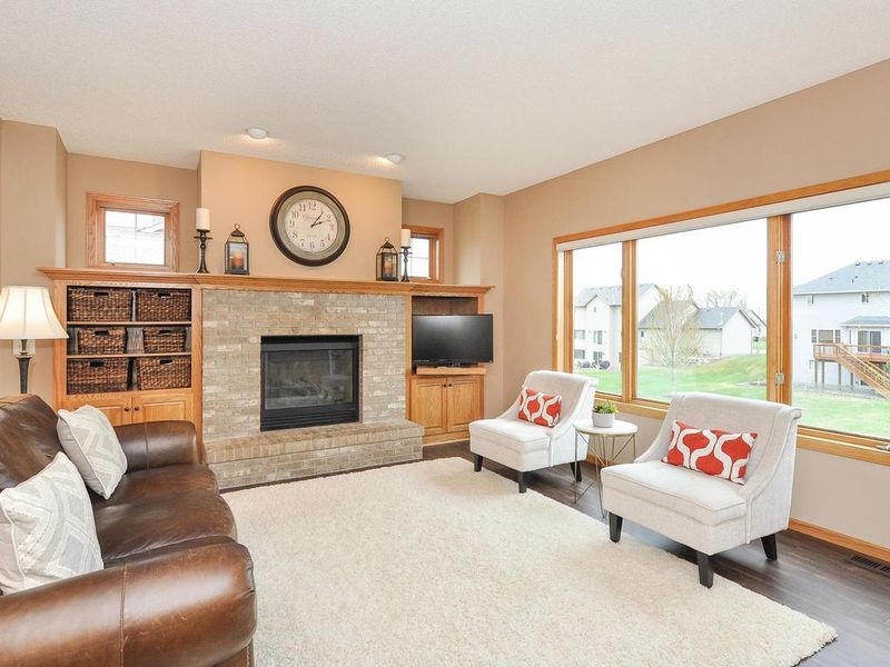 21323 Foxtail Ln, Rogers, MN 55374