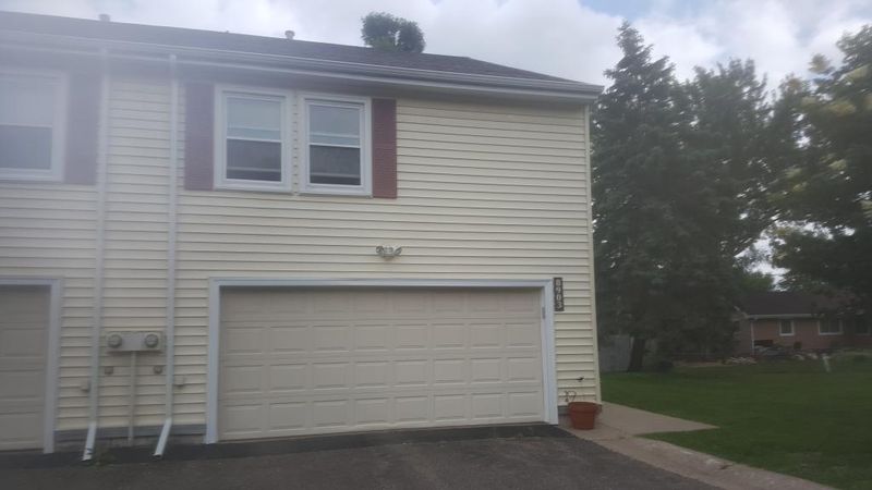 8903 42nd Ave N, New Hope, MN 55427