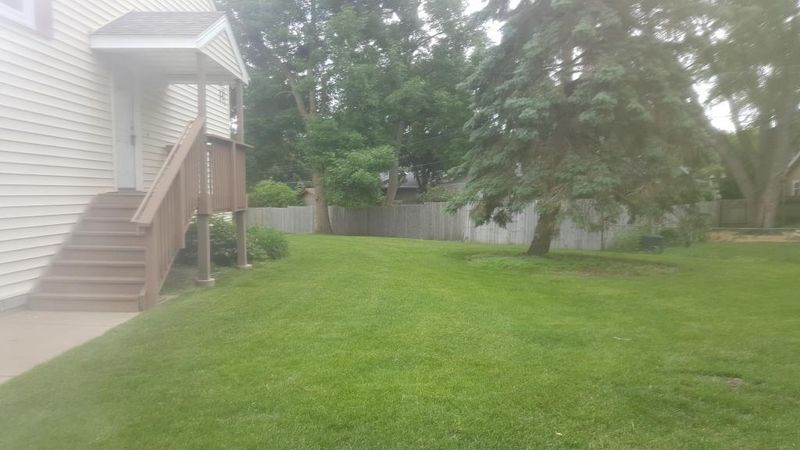 8903 42nd Ave N, New Hope, MN 55427