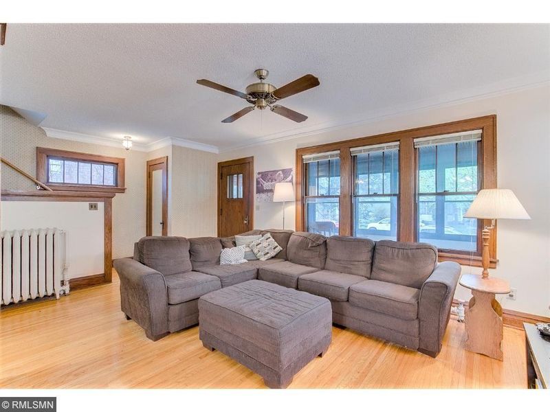 2030 Laurel Ave, Saint Paul, MN 55104